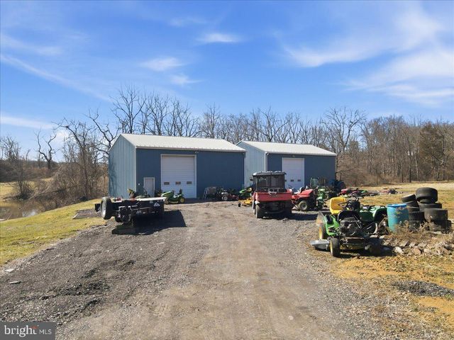 111 MINE RUN RD, Schwenksville, PA 19473