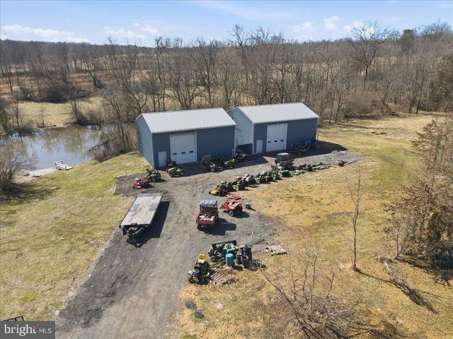 111 MINE RUN RD, Schwenksville, PA 19473