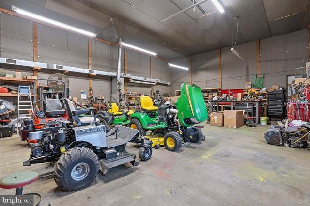 111 MINE RUN RD, Schwenksville, PA 19473