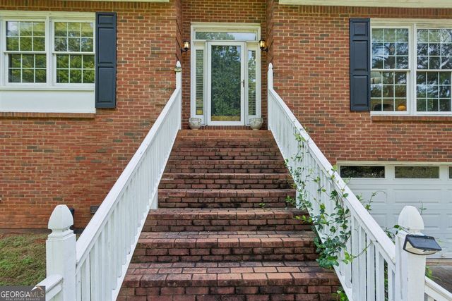 1802 Hunters Glen NE, Marietta, GA 30062