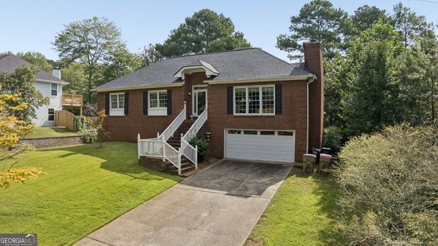 1802 Hunters Glen NE, Marietta, GA 30062