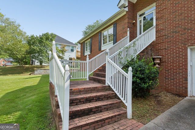 1802 Hunters Glen NE, Marietta, GA 30062