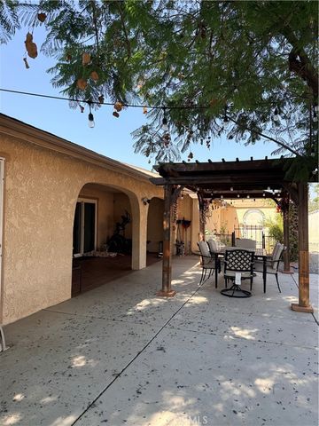 11990 Lasselle, Moreno Valley, CA 92557