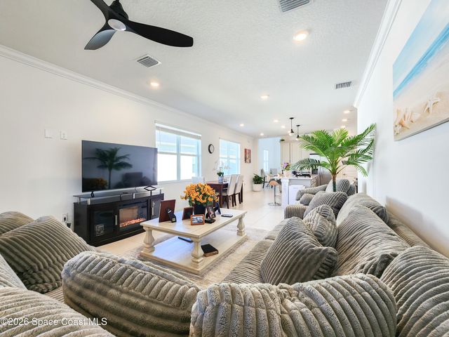 2322 Antarus Drive NW, Palm Bay, FL 32907