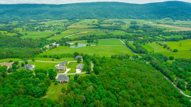 27 Skyhigh Drive, Dunlap, TN 37327