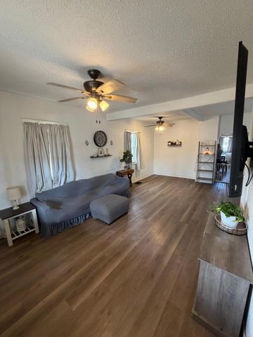 308 W Douglas Avenue, Fergus Falls, MN 56537