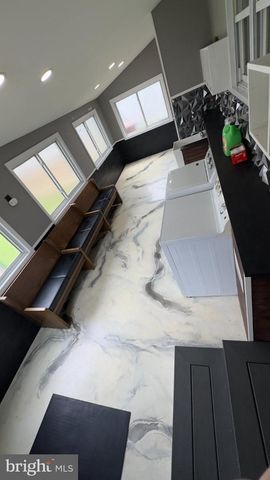 126 GEHRIG AVE, Gloucester City, NJ 08030