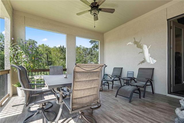 7 Dakota Circle, Lake Winnebago, MO 64034
