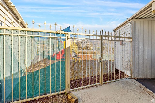 1638 WOODLAND DR, Provo, UT 84604