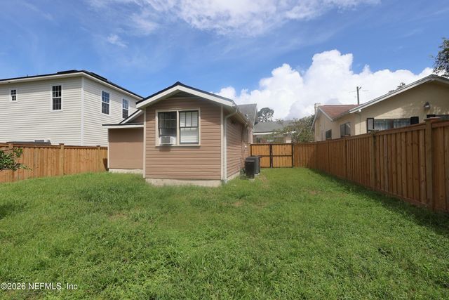 2648 ERNEST Street, Jacksonville, FL 32204