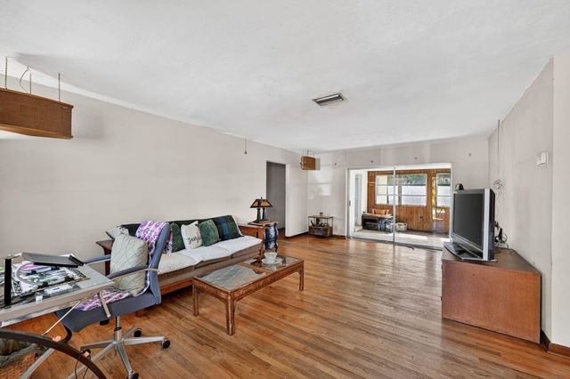 812 SW 14th Court, Fort Lauderdale, FL 33315