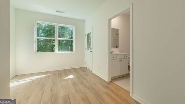 1300 Lakota Place, Atlanta, GA 30315