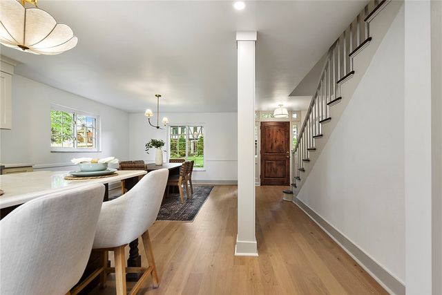 6835 Penham Place, Point Breeze, PA 15208