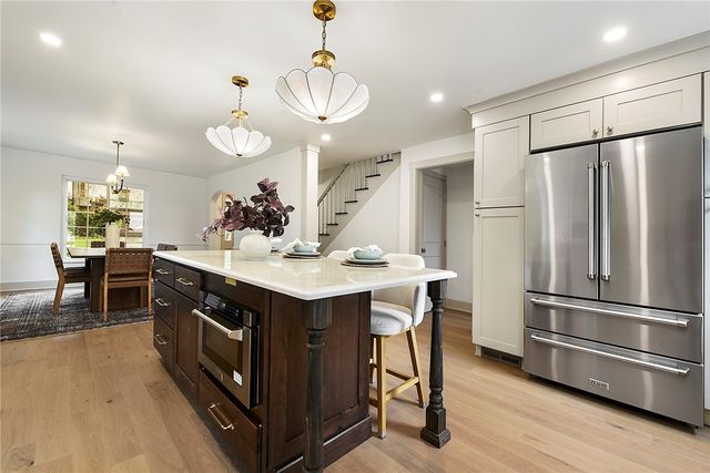 6835 Penham Place, Point Breeze, PA 15208