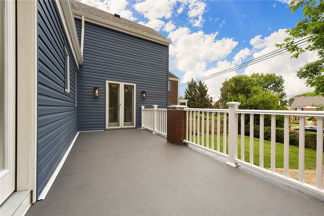6835 Penham Place, Point Breeze, PA 15208