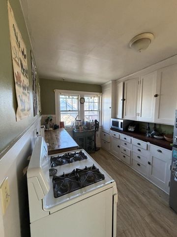 11 Allen Street, Madison, WI 53726