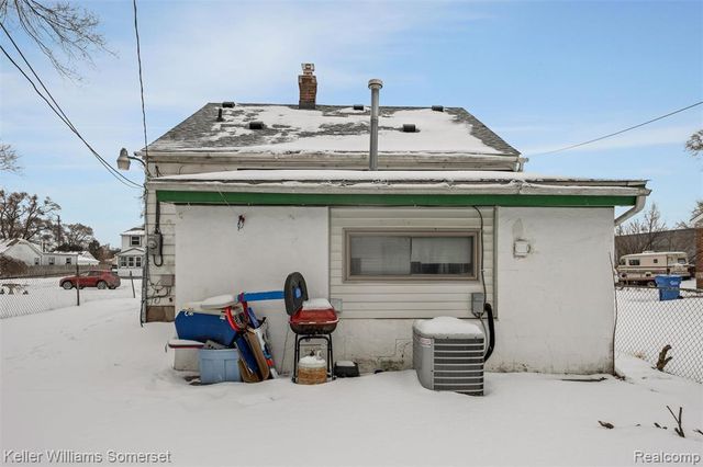 13425 Georgiana Avenue, Warren, MI 48089