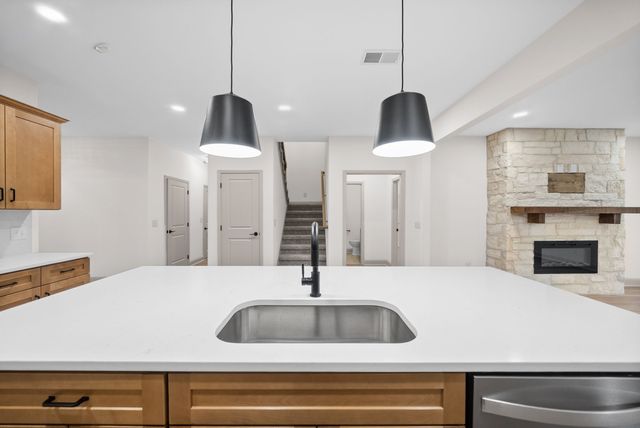 1483 Dewberry Rd, Clarksville, TN 37042