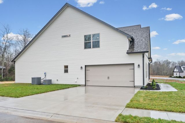 1483 Dewberry Rd, Clarksville, TN 37042