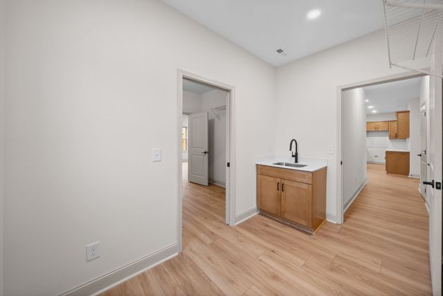 1483 Dewberry Rd, Clarksville, TN 37042