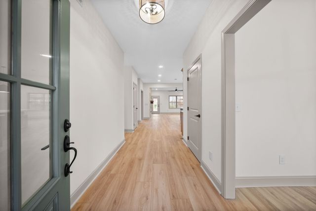 1483 Dewberry Rd, Clarksville, TN 37042