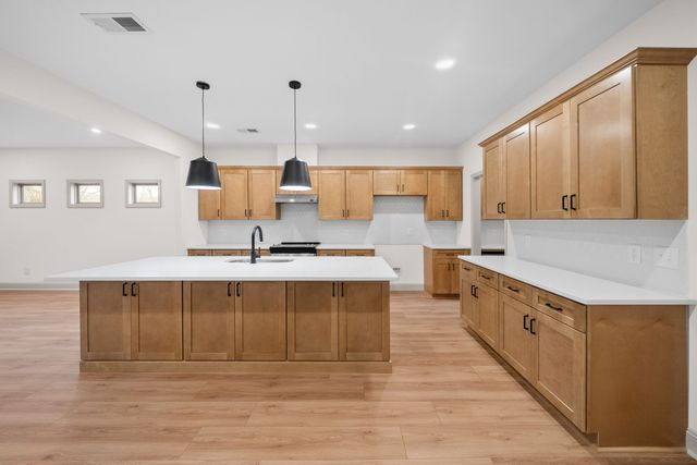 1483 Dewberry Rd, Clarksville, TN 37042