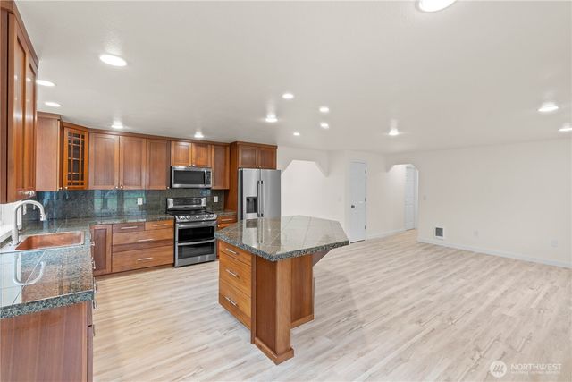 19916 119th Avenue Ct E, Graham, WA 98338