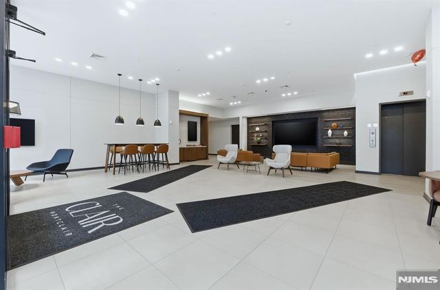 37 Orange Road 206, Montclair, NJ 07042