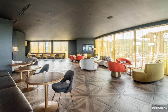 37 Orange Road 206, Montclair, NJ 07042