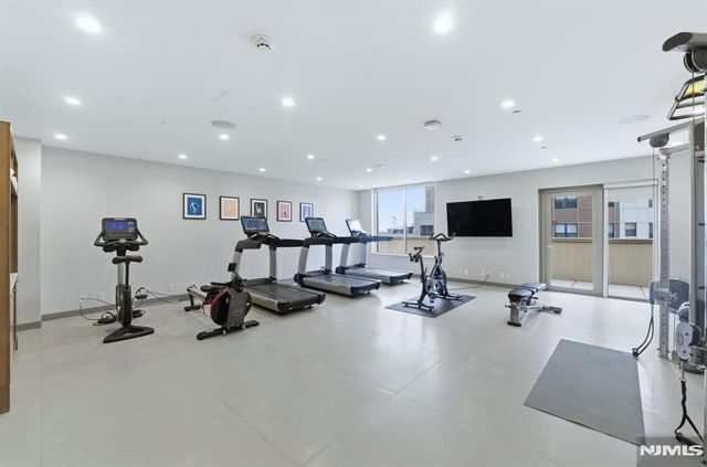 37 Orange Road 206, Montclair, NJ 07042