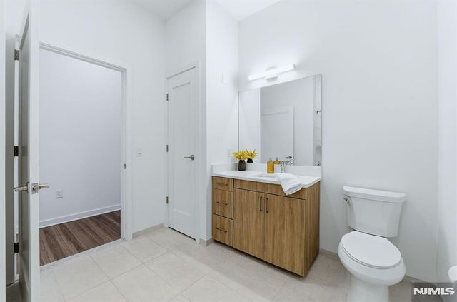 37 Orange Road 206, Montclair, NJ 07042