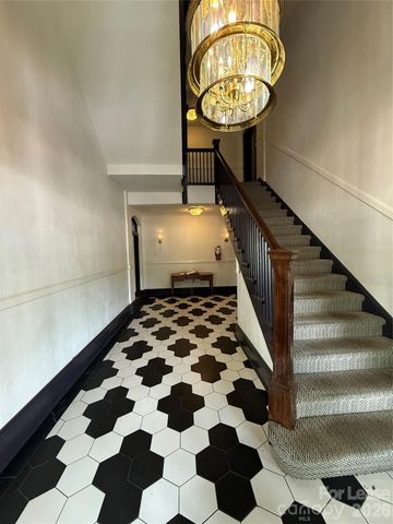 2501 Roswell Avenue 102, Charlotte, NC 28209