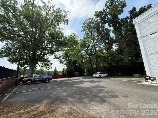 2501 Roswell Avenue 102, Charlotte, NC 28209