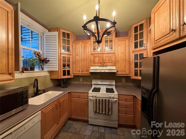 2501 Roswell Avenue 102, Charlotte, NC 28209