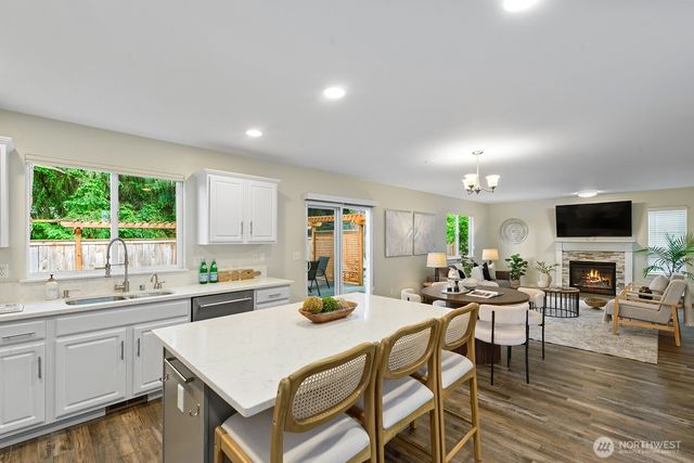 1706 NE 27th Place, Renton, WA 98056