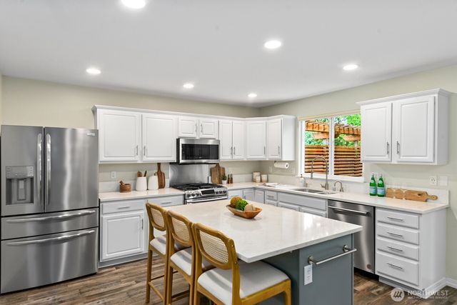 1706 NE 27th Place, Renton, WA 98056