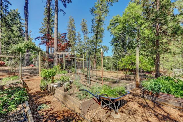 17682 Alexandra Way, Grass Valley, CA 95949
