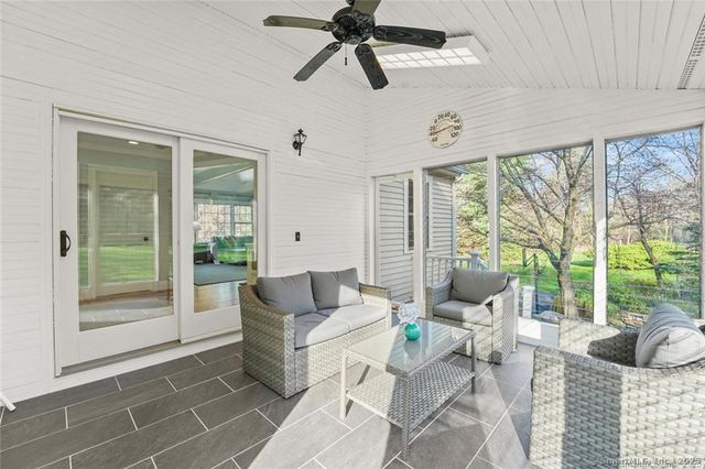 5 Holly Place, Wilton, CT 06897