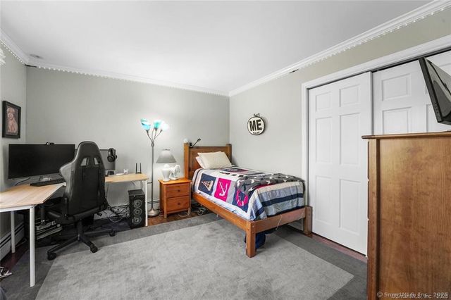 5 Holly Place, Wilton, CT 06897