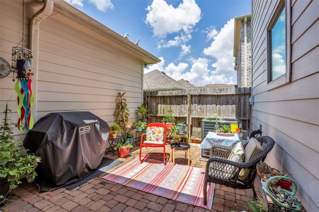 2719 Windy Thicket Lane, Houston, TX 77082