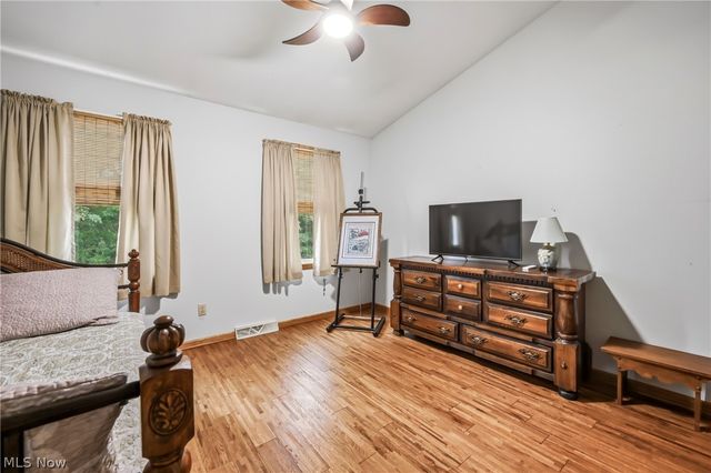 9945 Ginger Hill Road, New Middletown, OH 44442