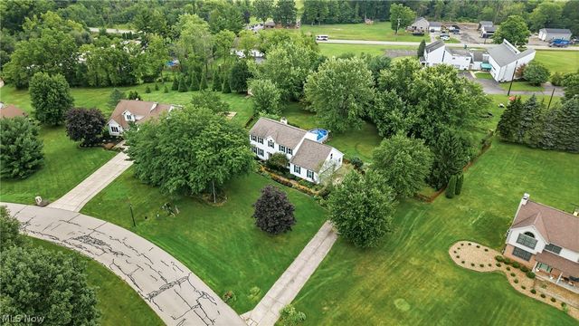 9945 Ginger Hill Road, New Middletown, OH 44442