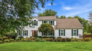 9945 Ginger Hill Road, New Middletown, OH 44442