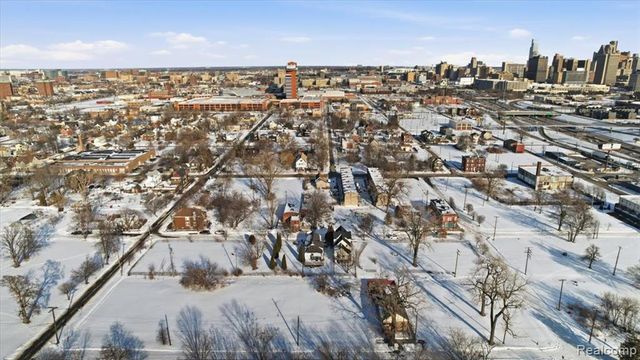 2745 Vermont St, Detroit, MI 48216