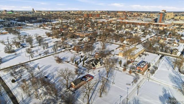 2745 Vermont St, Detroit, MI 48216