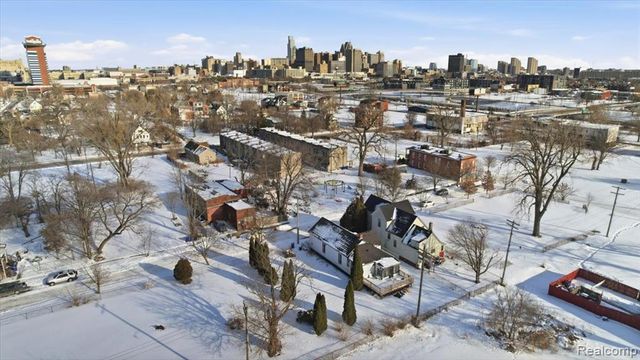 2745 Vermont St, Detroit, MI 48216