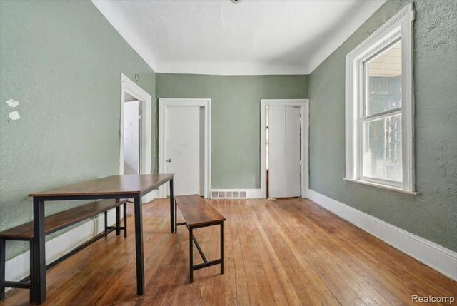 2745 Vermont St, Detroit, MI 48216