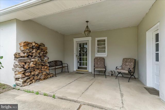 1679 HORSESHOE PIKE, Glenmoore, PA 19343
