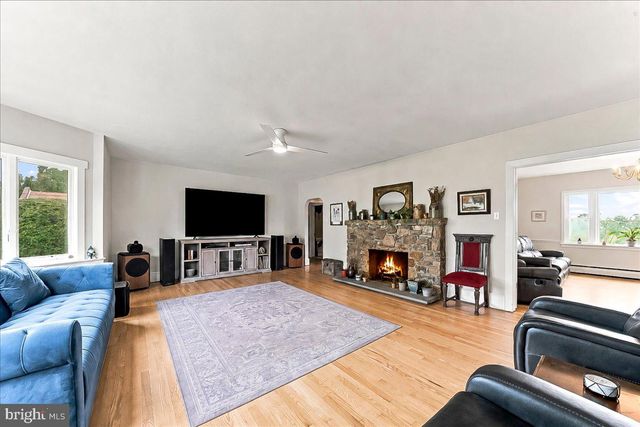 1679 HORSESHOE PIKE, Glenmoore, PA 19343