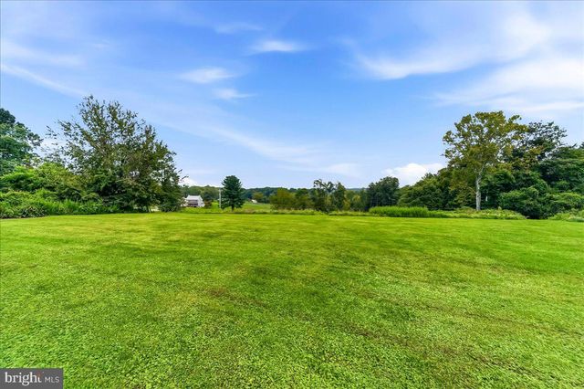 1679 HORSESHOE PIKE, Glenmoore, PA 19343